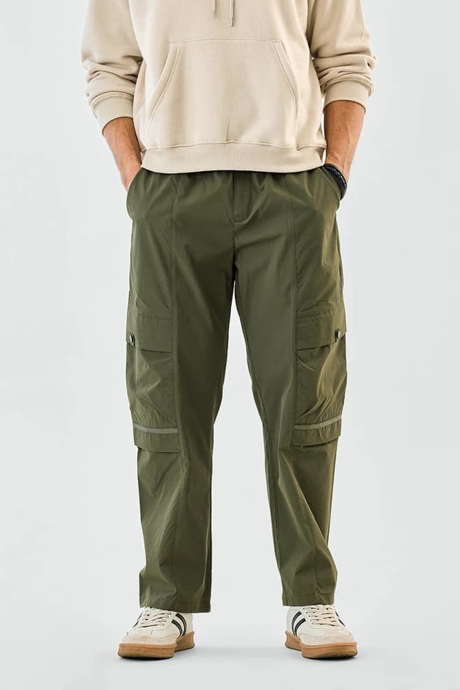 Relaxed Fit Polyester Plain Cargo Pants