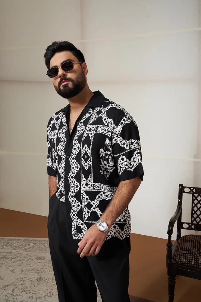 Relaxed Fit Others Geometric Shirts