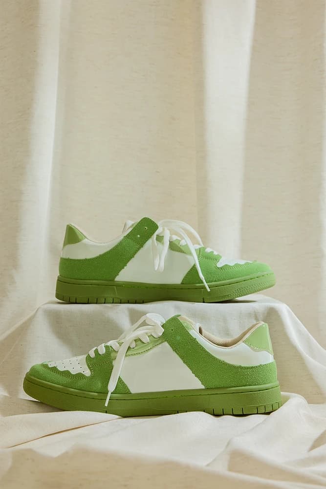 Others Solid with perforations Shoes