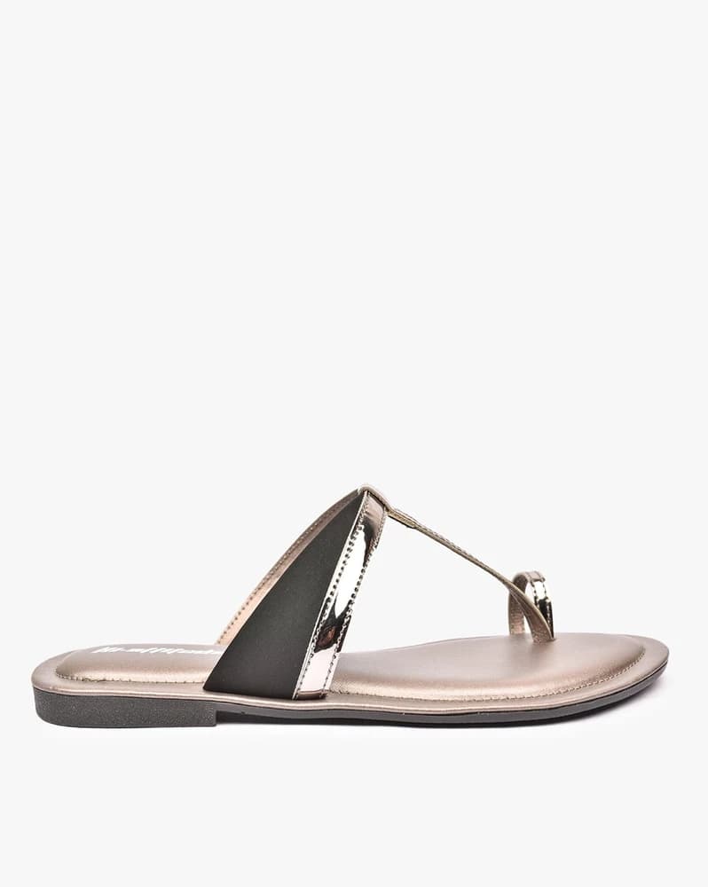 Toe-Ring Flat Sandals