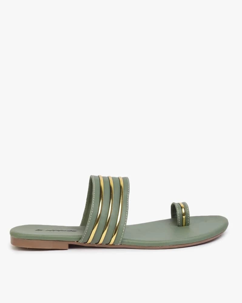 Embellished Toe-Ring Flat Sandals