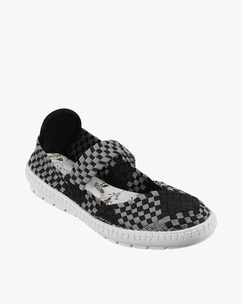 Women Checked Sneakers with Cutout