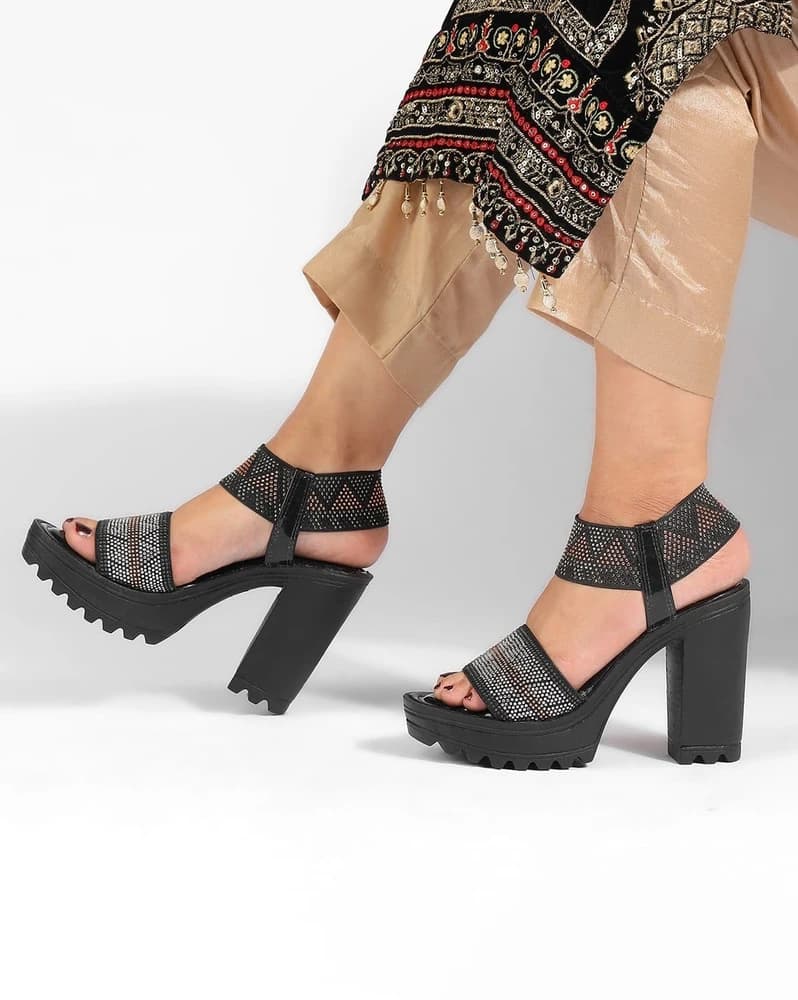 Women Embellished Open-Toe Chunky-Heeled Sandals