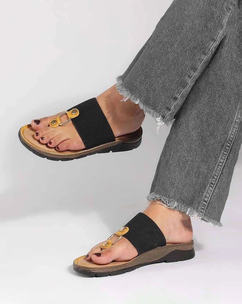 Women Round-Toe Platforms