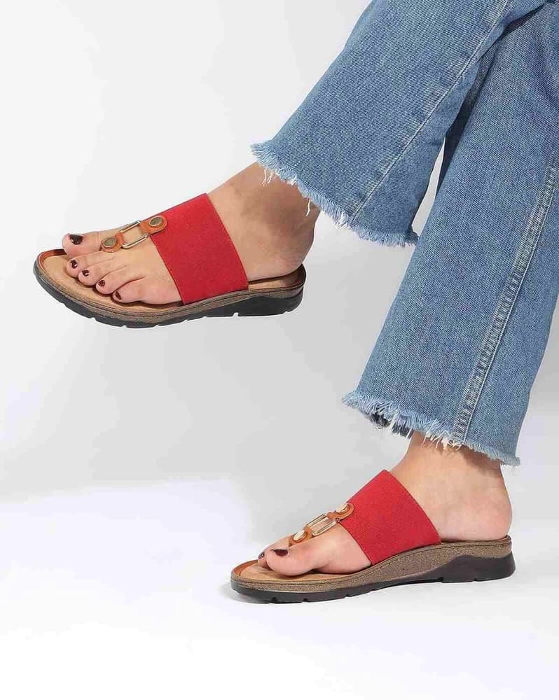 Women Round-Toe Platforms