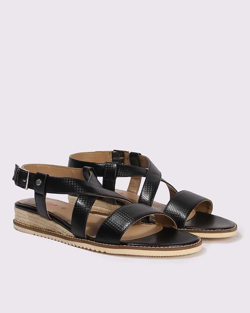Women Multistrap Flat Sandals with Buckle Fastening