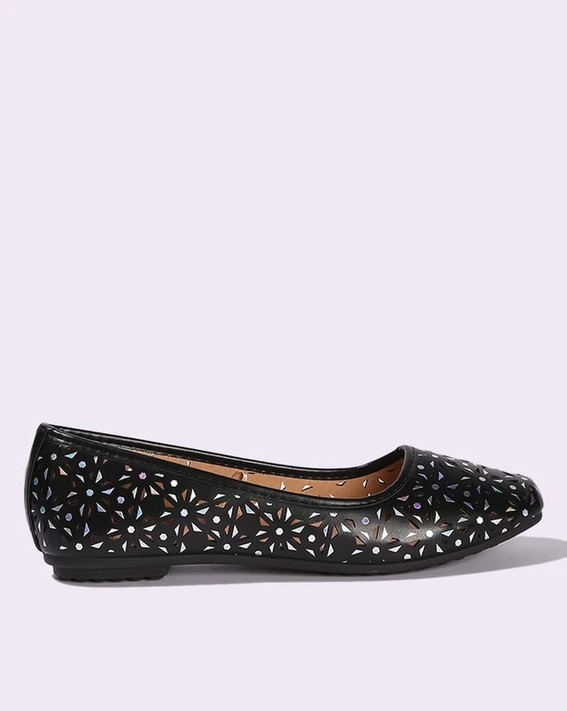 Women Cutwork Slip-On Shoes