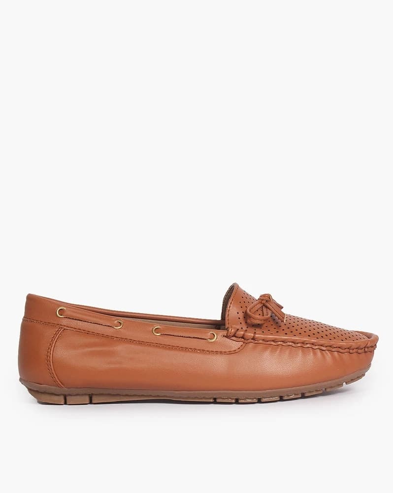 Women Round-Toe Loafers with Bow Accent