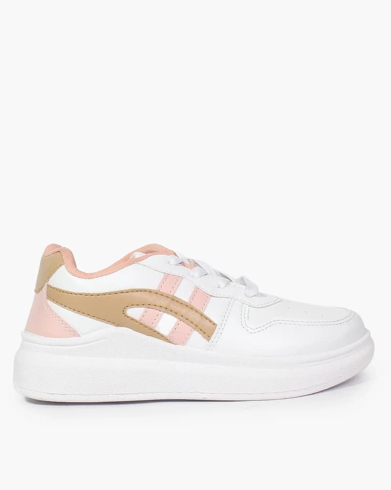 Women Low-Top Lace-Up Shoes