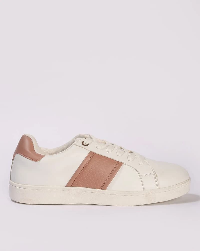 Women Reptilian Lace-Up Shoes