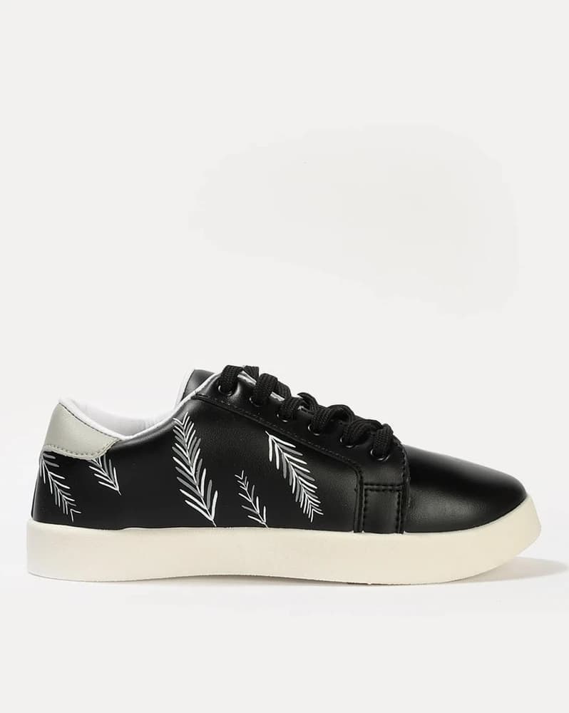 Women Leaf Print Lace-Up Shoes