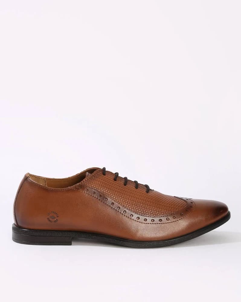 Men Patterned Wingtip Oxford Shoes