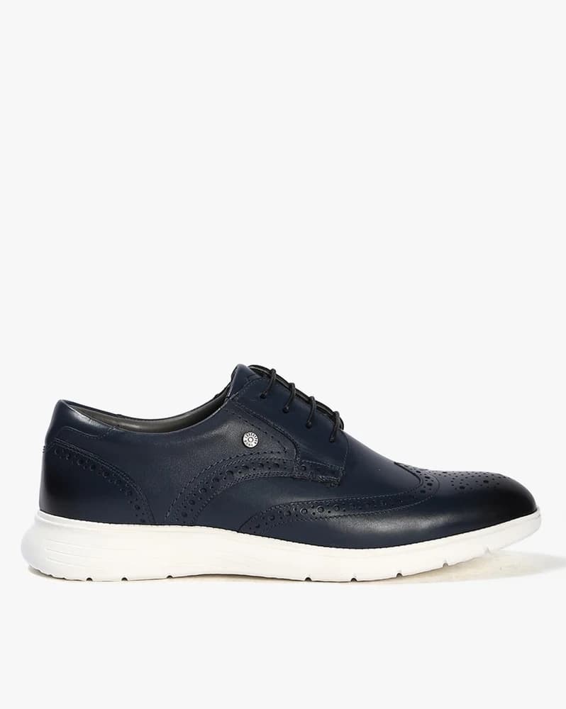 Men Leather Lace-Up Shoes