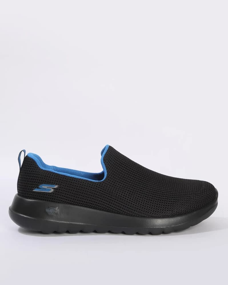 Low-Top Slip-On Walking Shoes