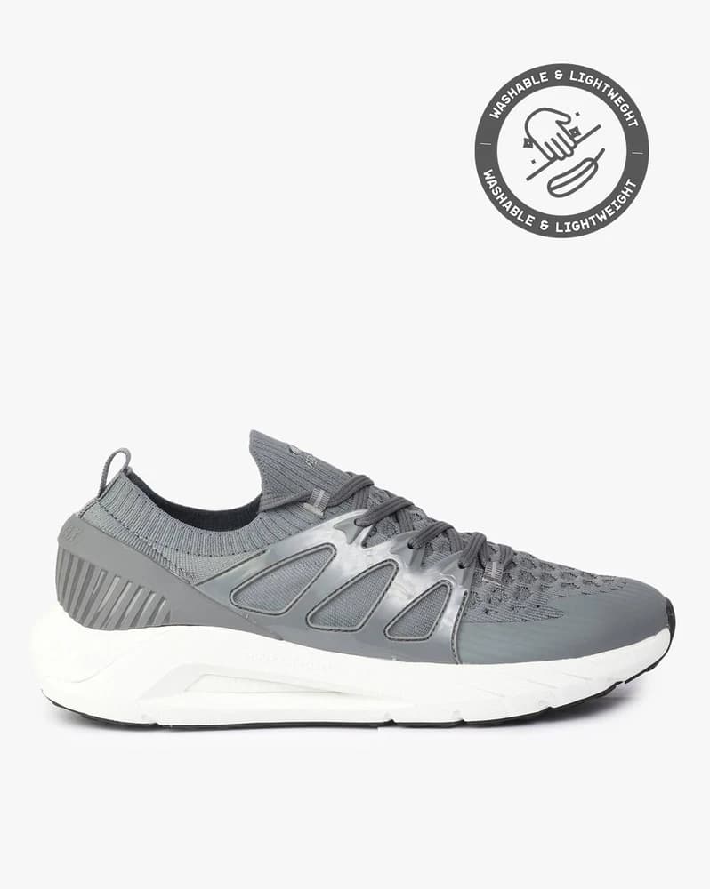 Men Strider Lace-Up Running Shoes