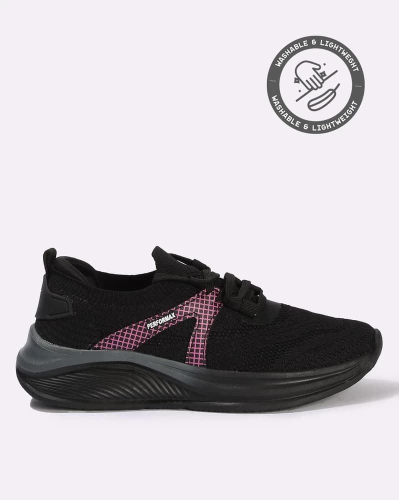 Women Low-Top Styx Walking Shoes