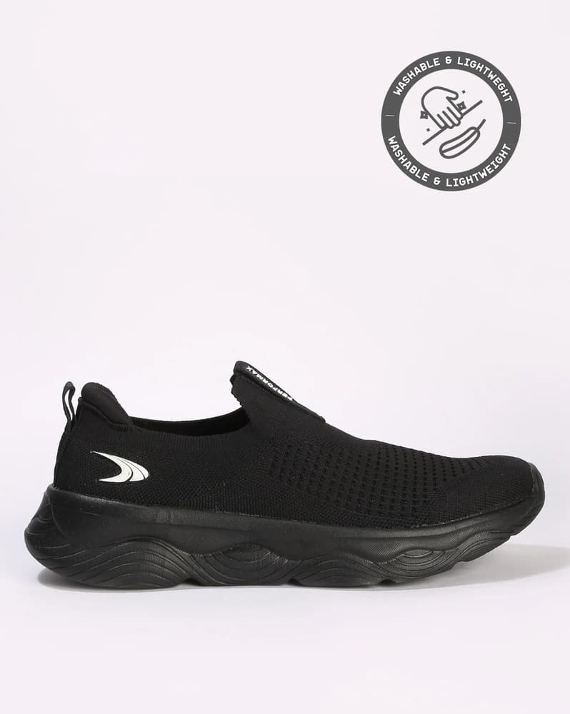 Men Slip-On Maze Walking Shoes