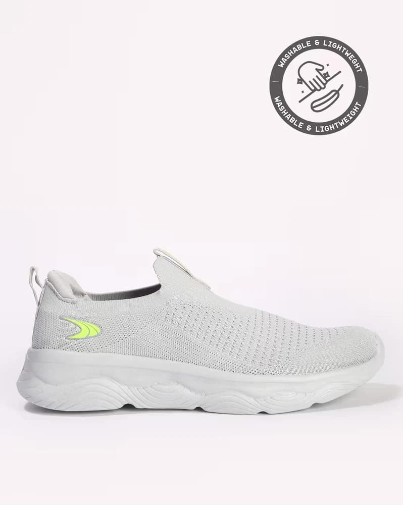 Men Slip-On Maze Walking Shoes