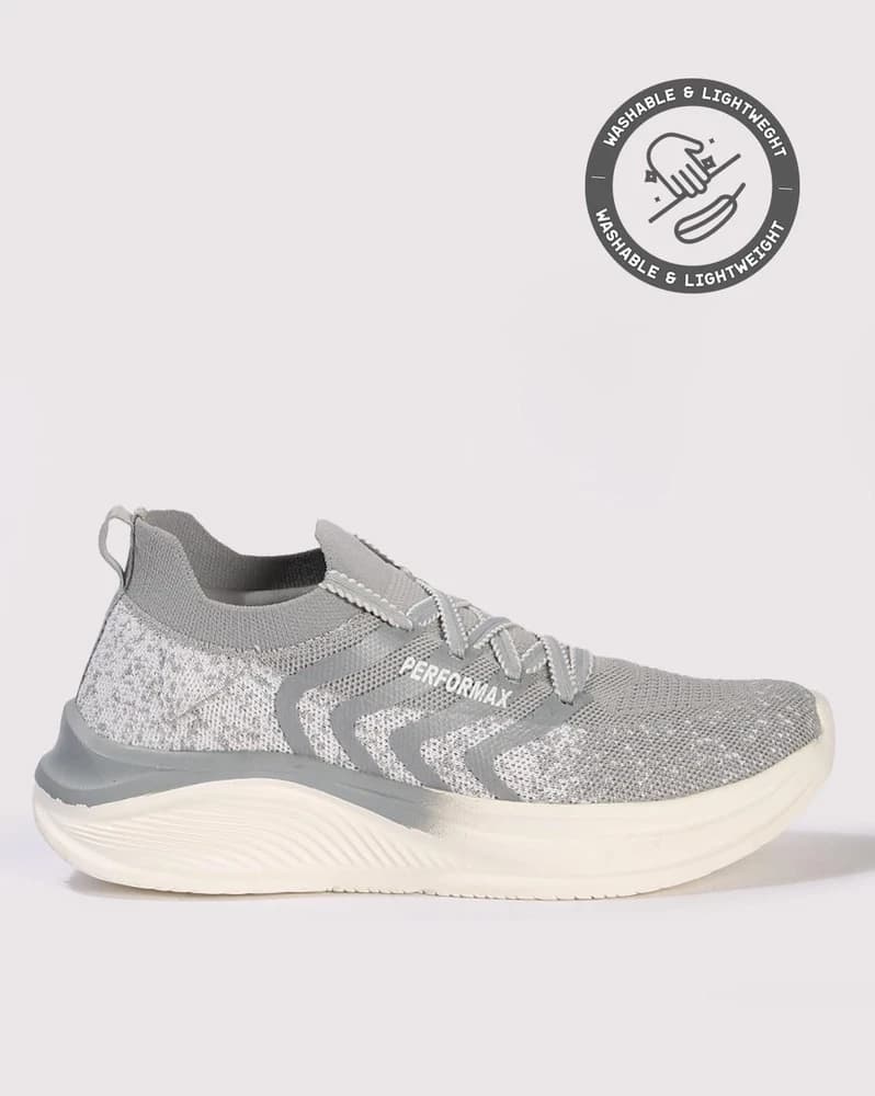 Women Low-Top Styx Walking Shoes