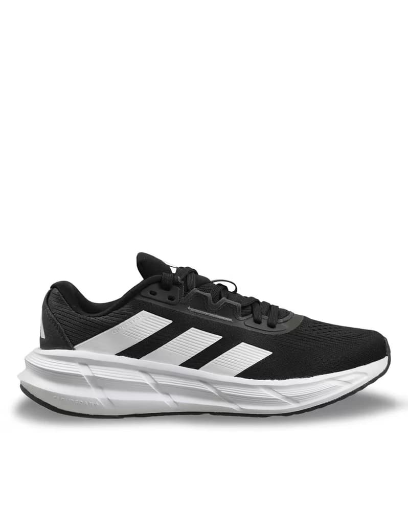 Questar 3 Lace-Up Running Shoes