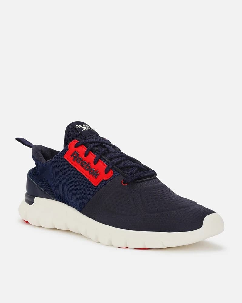 Men Aim Runner Low-Top Lace-Up Sports Shoes