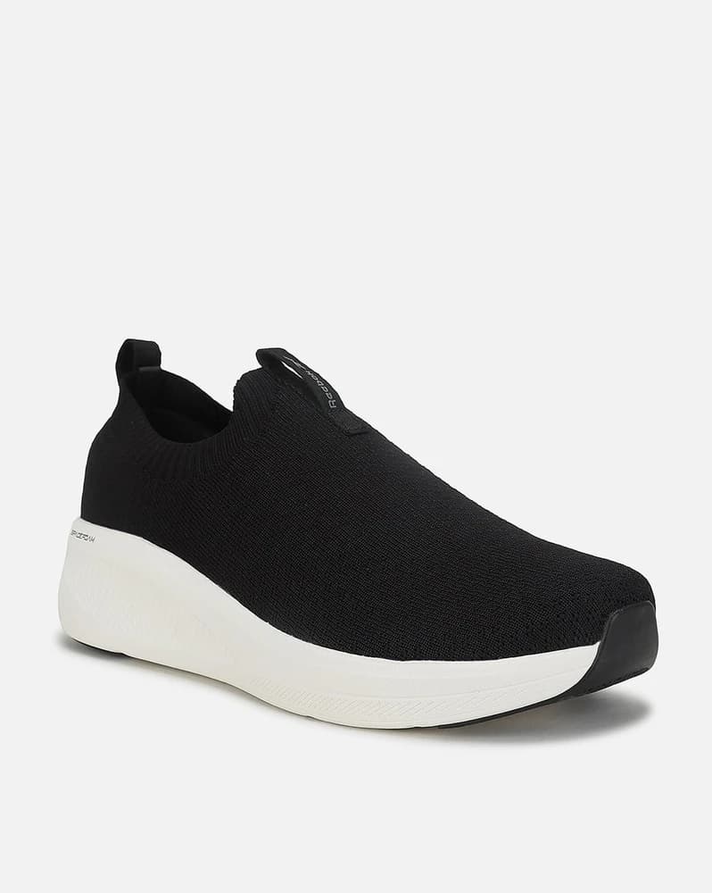Men Spacefoam CWL Accelerate Slip-On Walking Shoes