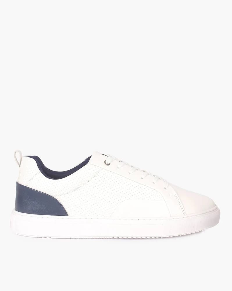 Men Low-Top Lace-Up Shoes