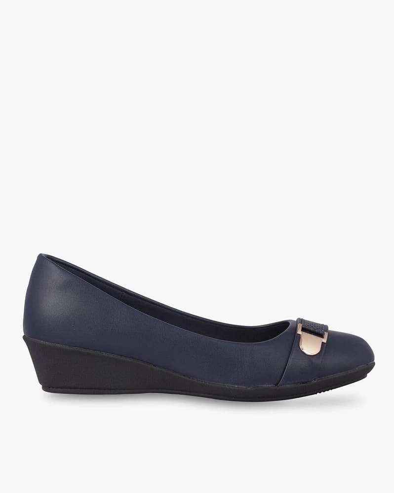 Wedges with Metal Accent