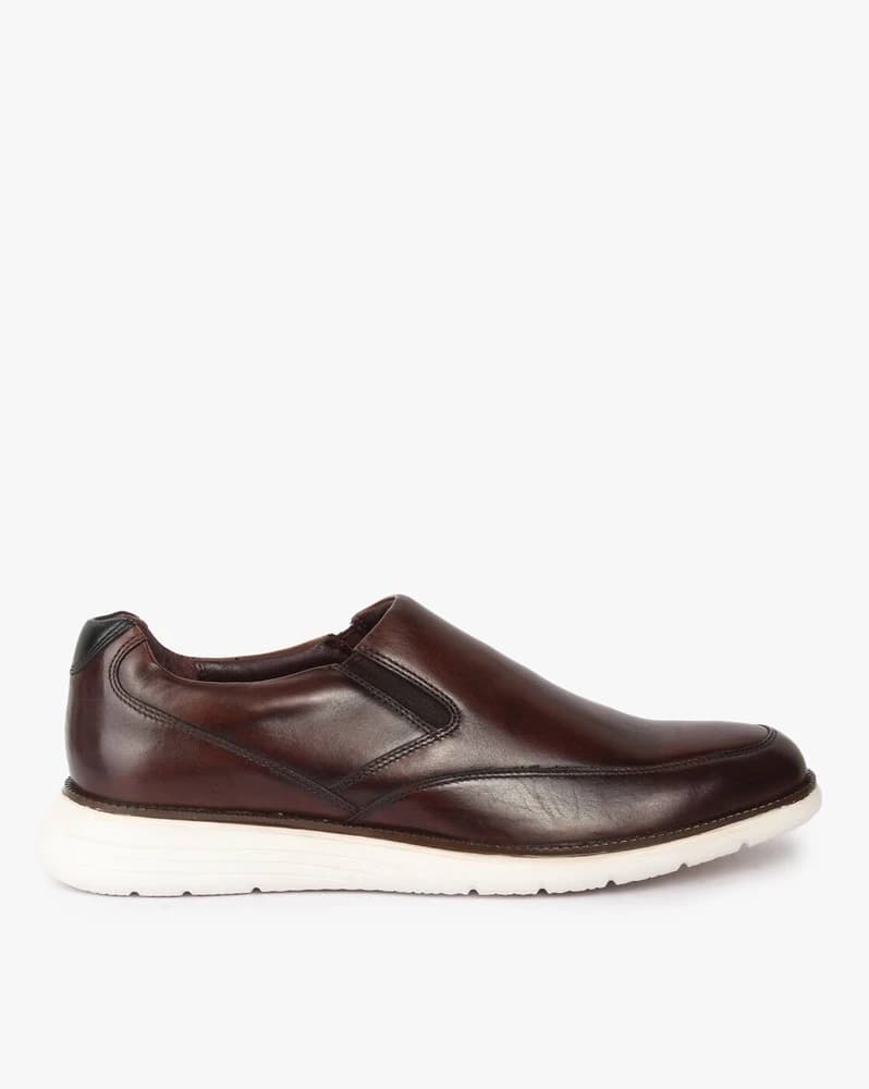 Slip-On Shoes with Elasticated Gussets