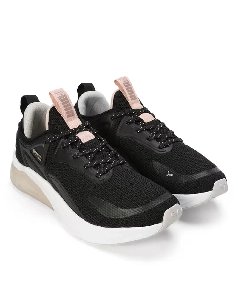 Women Athletic Shoes with Fabric upper