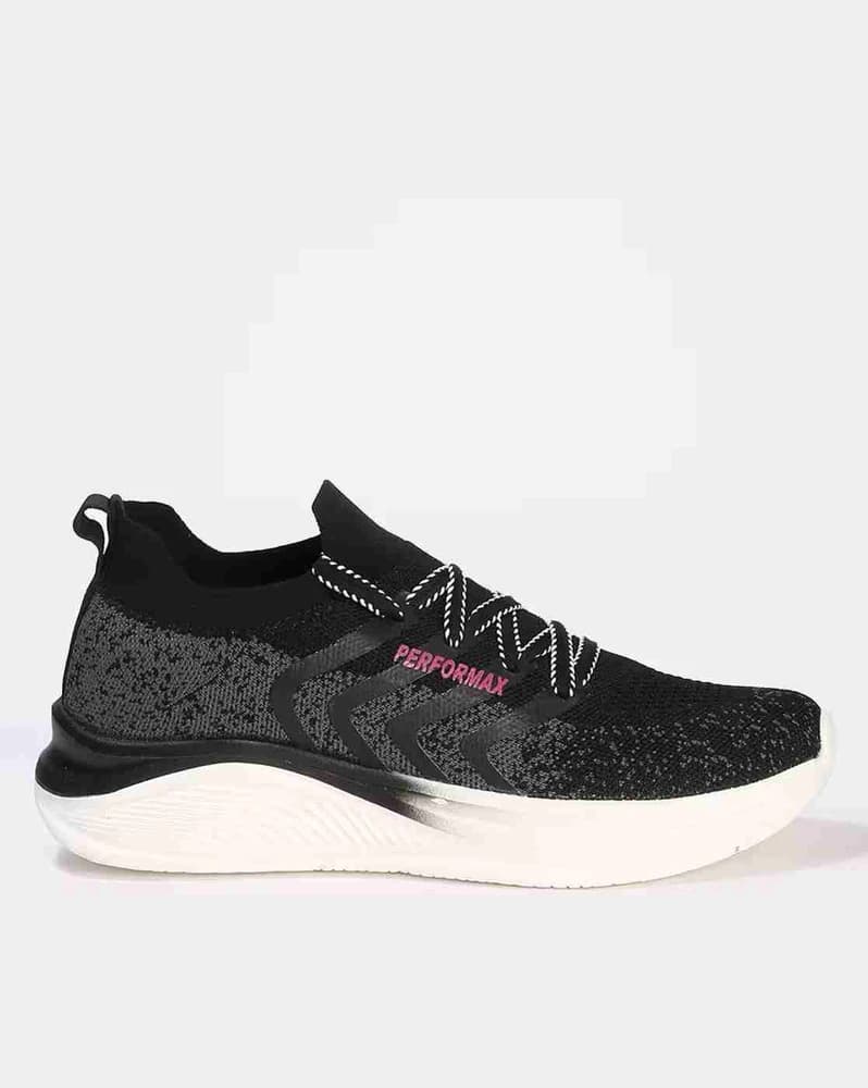 Women Low-Top Styx Walking Shoes